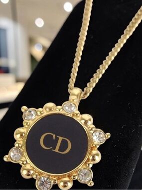 DIOR Vintage CD Logo Necklace- Germany 🤩